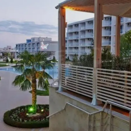 Apartament The Red Burgas City