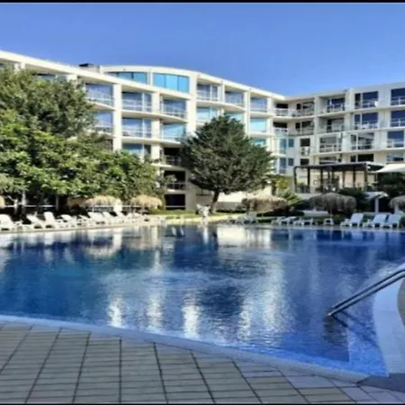 The Red Бургас